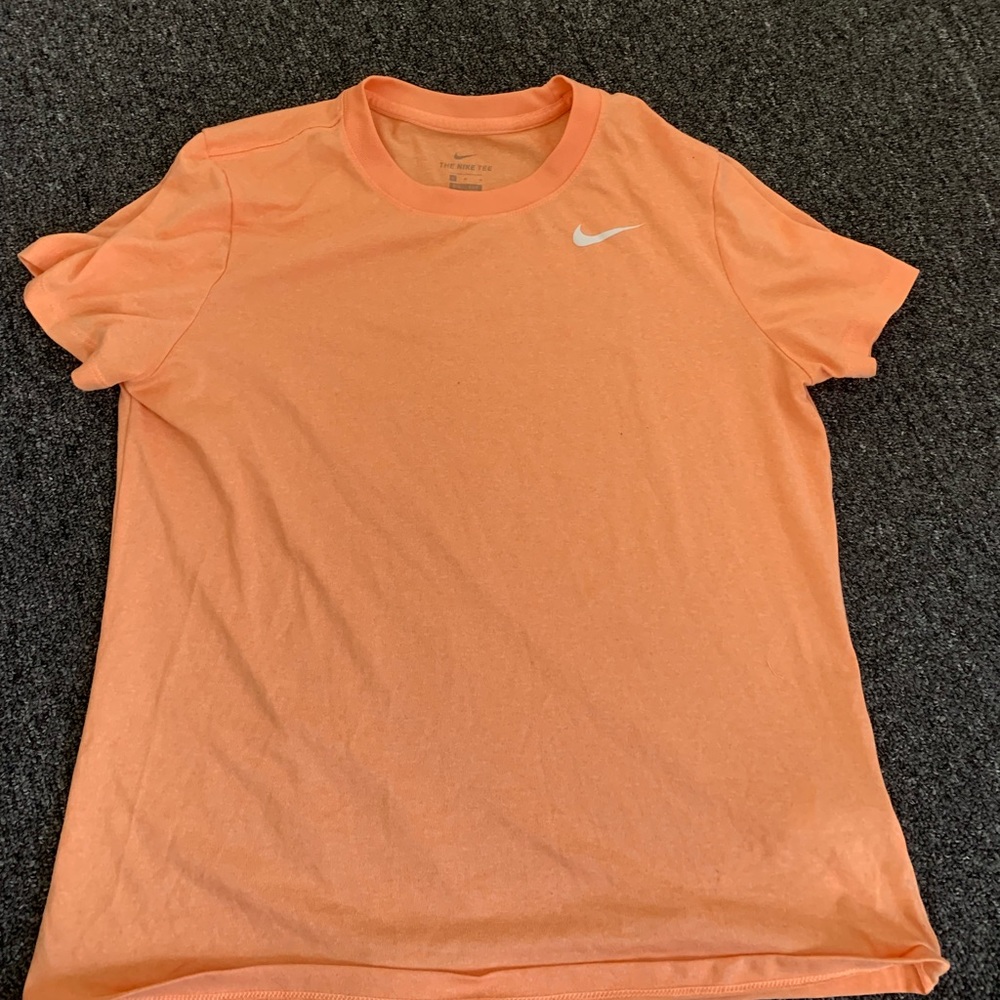 Nike workout top